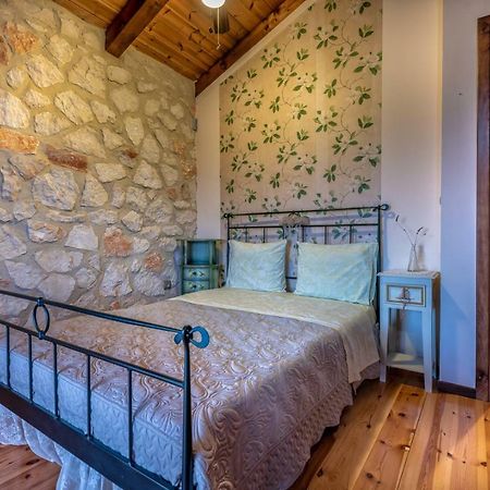 Orfeas Villa Méson Yerakaríon Exterior foto