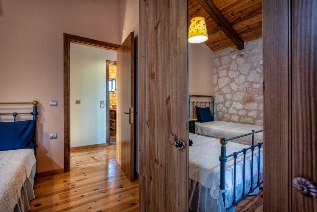 Orfeas Villa Méson Yerakaríon Exterior foto