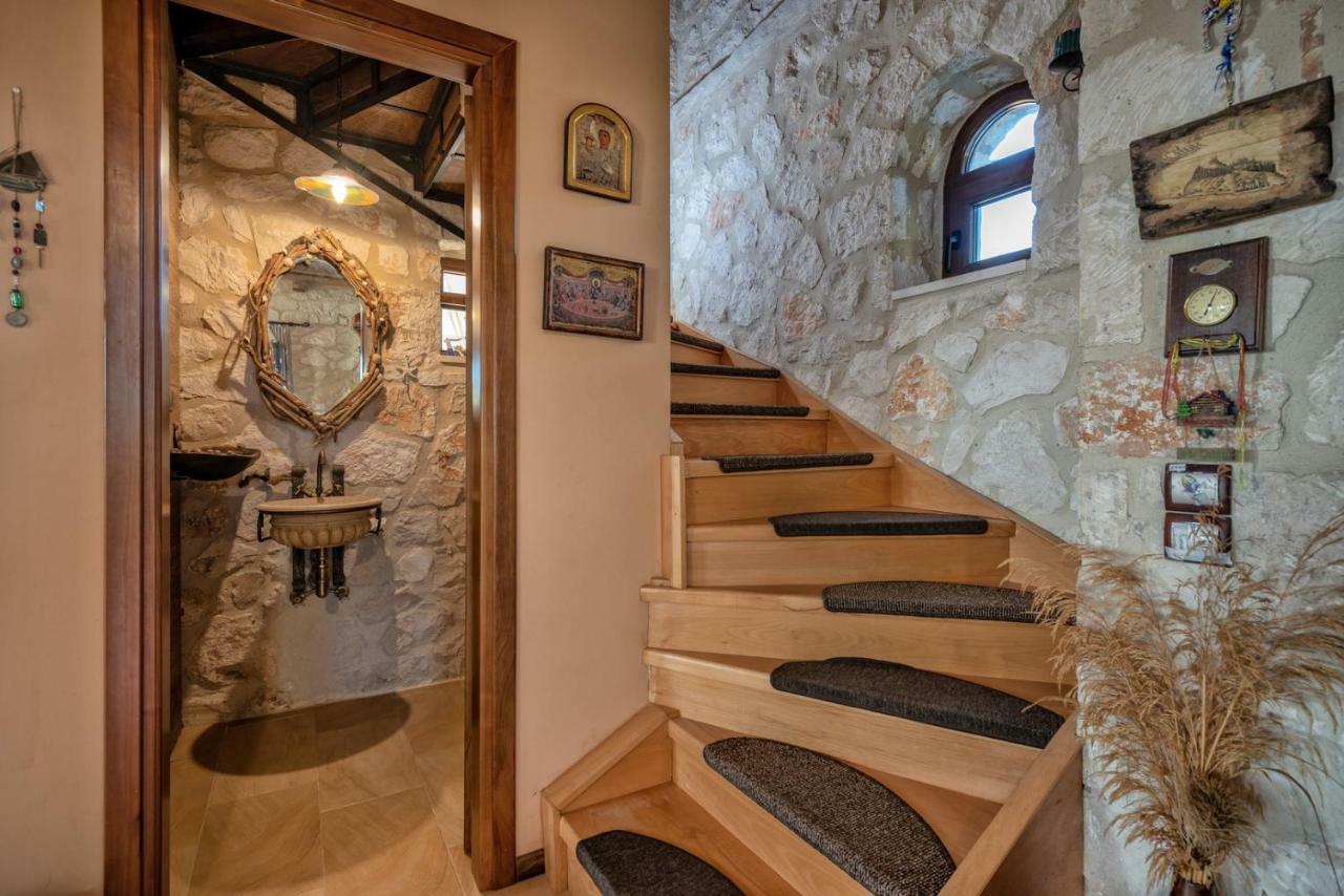 Orfeas Villa Méson Yerakaríon Exterior foto